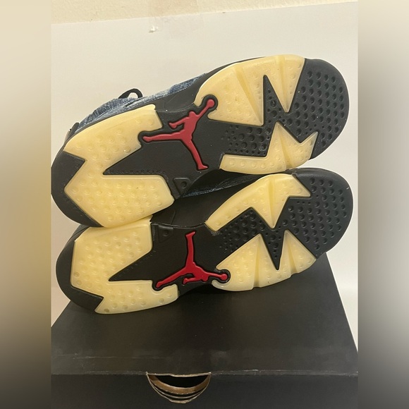 Jordan 6 Retro High Wash Denim Size 5Y - Picture 7 of 9